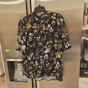 💕ANN TAYLOR FACTORY💕 Short Sleeve Button-Up Blouse - Black Floral Print Large